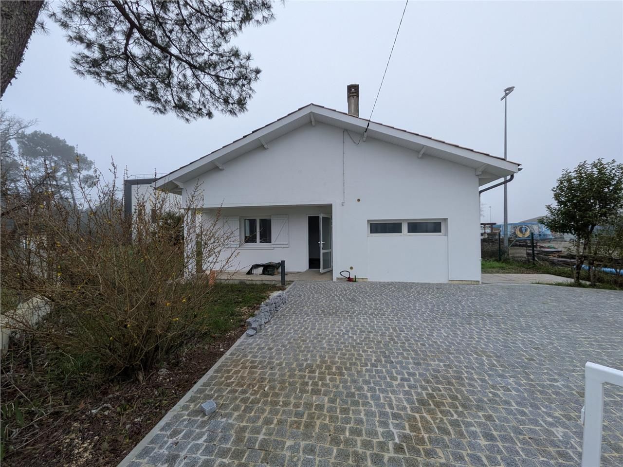 Location bureaux 100 m² à Pessac