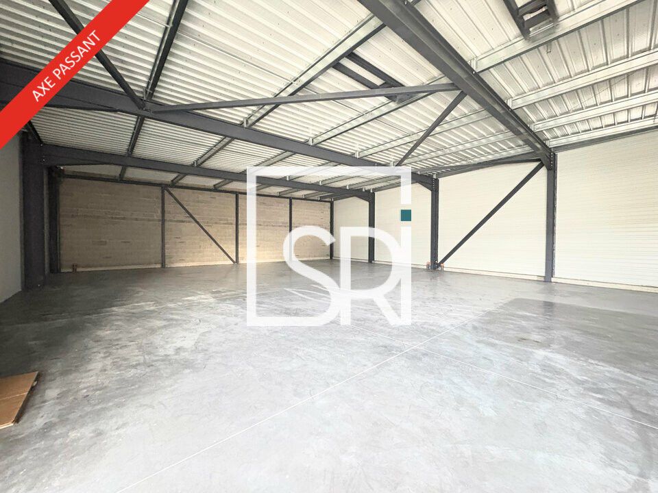 OPPORTUNITE COMMERCES DE SERVICES - LOCATION LOCAL COMMERCIAL RECENT 296 m2 - PROCHE AV. CHARLES DE GAULLE - 63300 THIERS