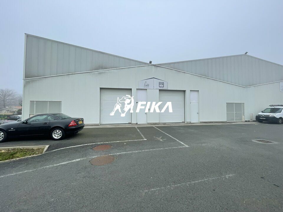 Vente local d''activites 220 m² non divisibles