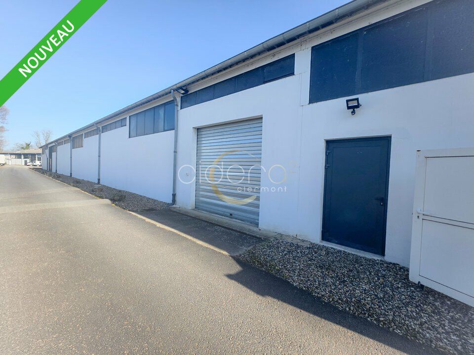 Location entrepot 296 m² non divisibles