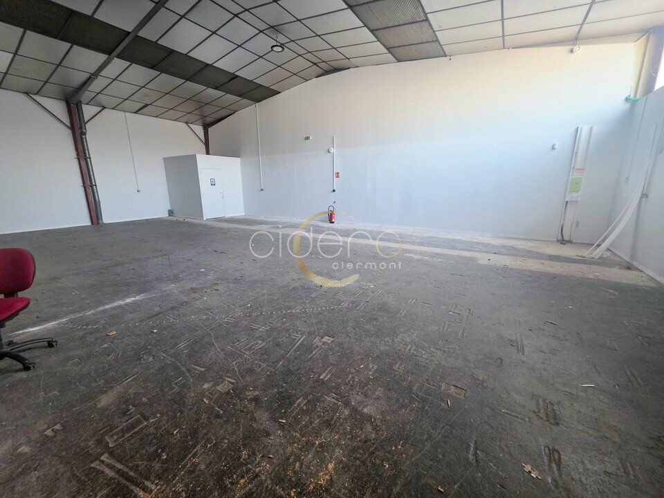 Dépôt à louer THIERS (63300)