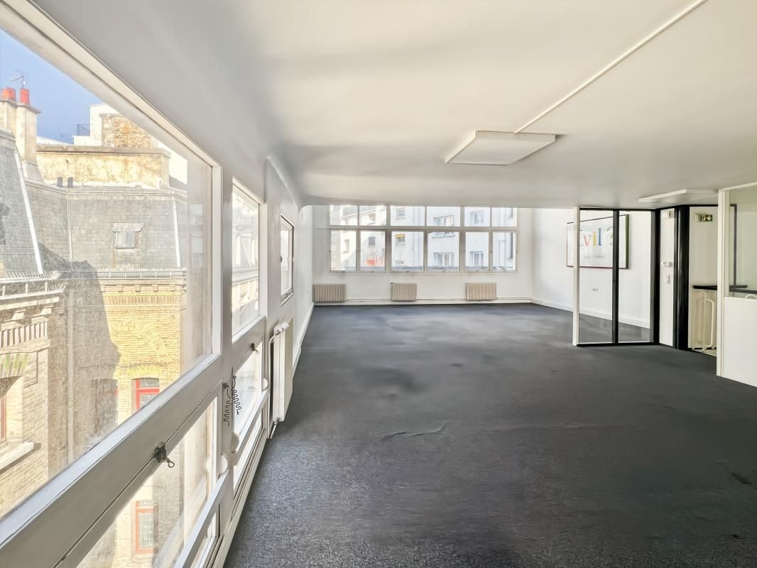 Location bureaux 180 m² non divisibles