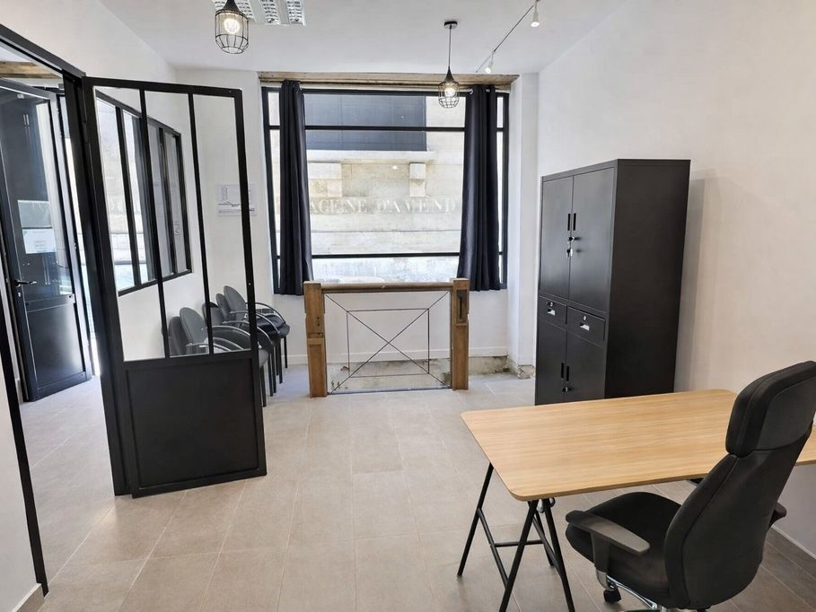 Location bureaux 57 m² non divisibles