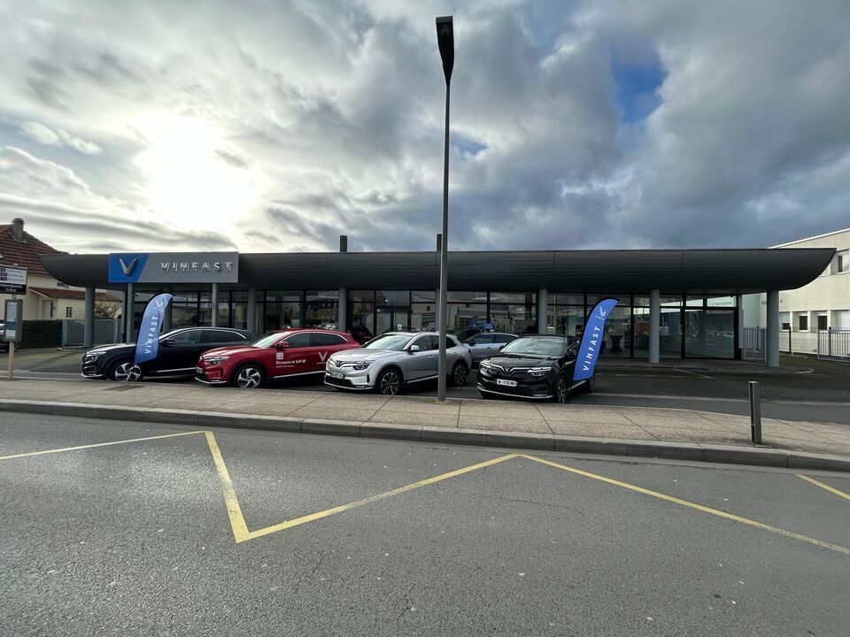 Location local d''activites 1466 m² non divisibles