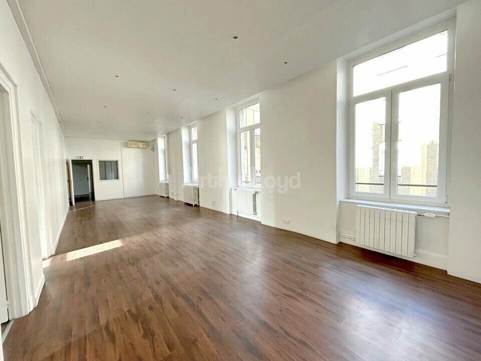 Vente bureaux 160 m² non divisibles