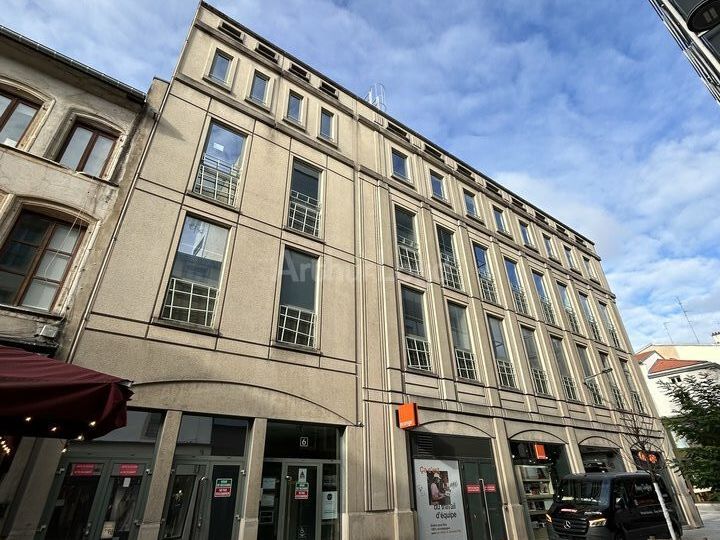 Location bureaux 526 m² divisibles à partir de 99 m²