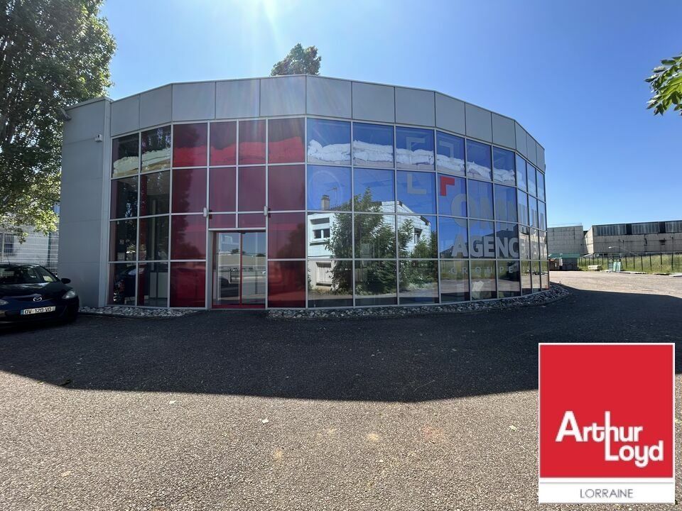 Location local d''activites 840 m² non divisibles