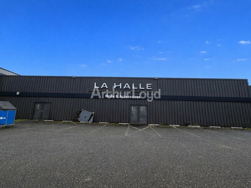 A LOUER - COMMERCE - 960m2