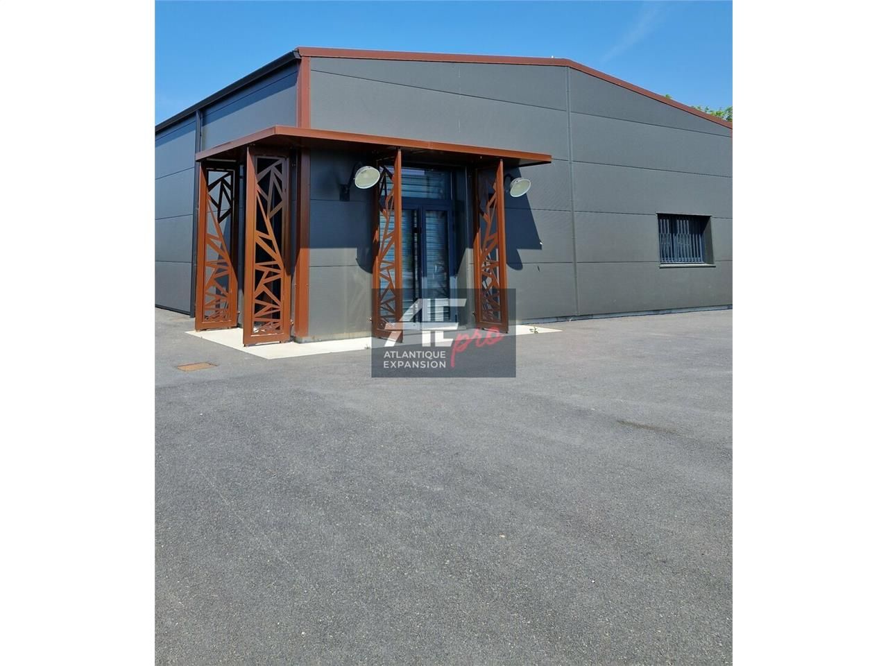 Location local d''activites 205 m² non divisibles