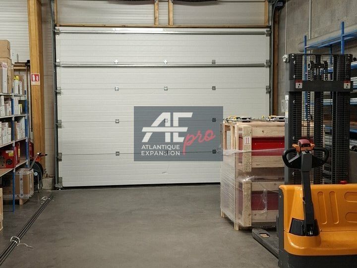 A LOUER LOCAL D'ACTIVITE - SHOW ROOM 