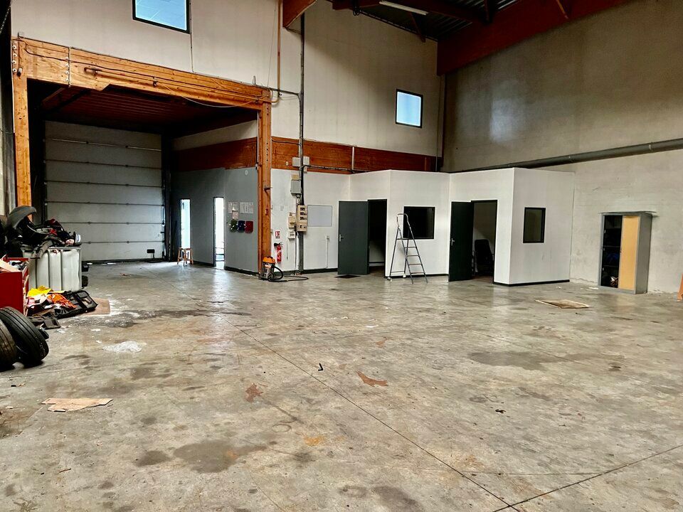 LOCAL D'ACTIVITE INDEPENDANT A VENDRE