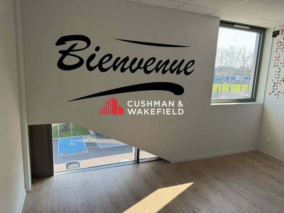 Bureau à vendre - 349 m²