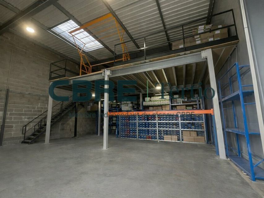 LOCAUX D'ACTIVITE A LOUER / LA LIODIERE JOUE LES TOURS