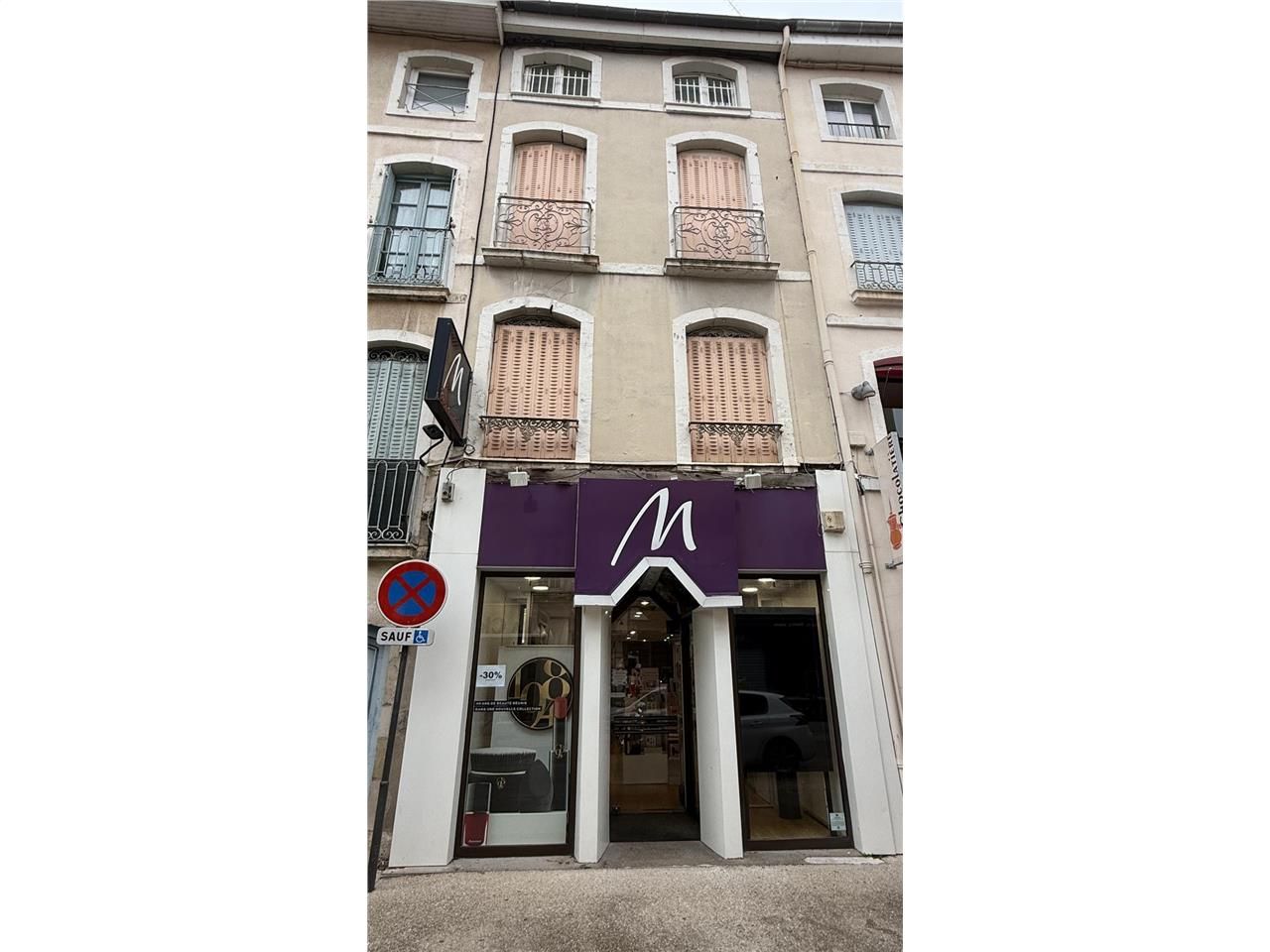 Location commerces 116 m² non divisibles