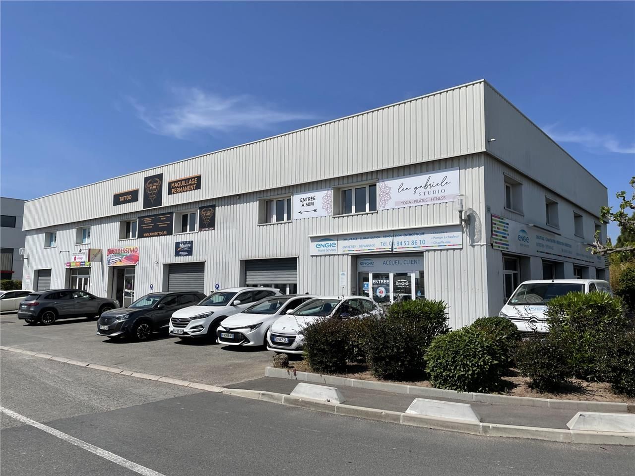 Location local commercial 141 m² à Puget-sur-Argens