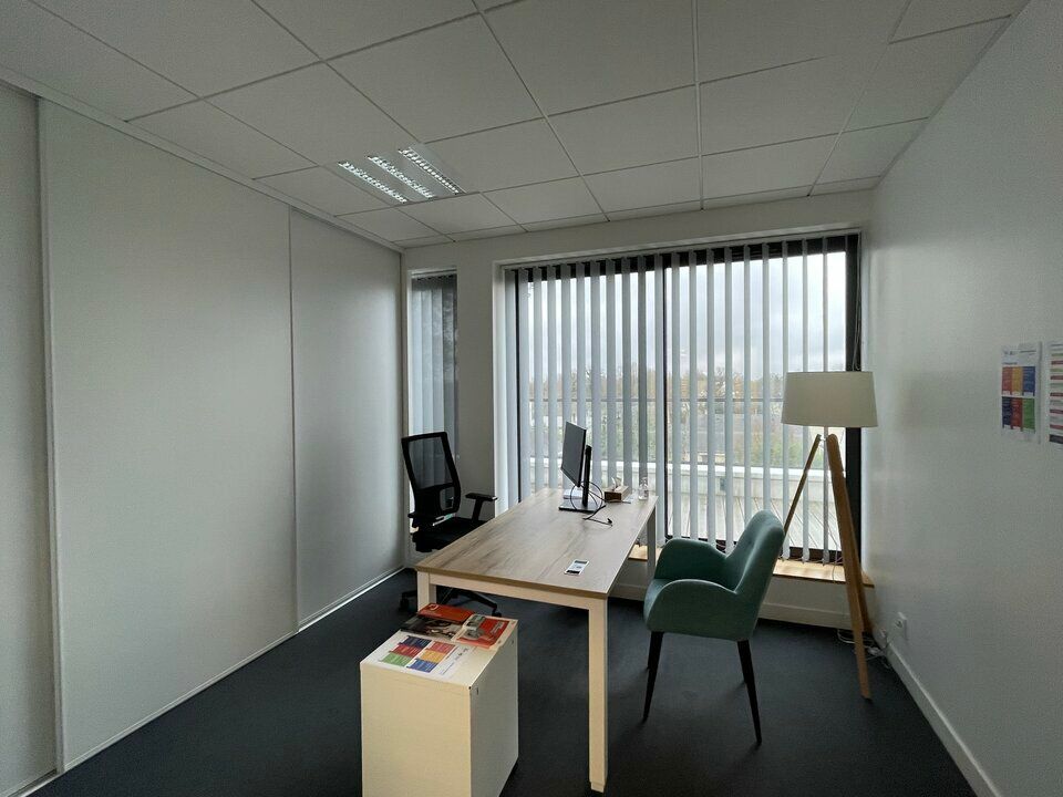 Location bureaux 140 m² non divisibles