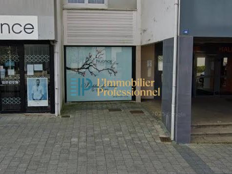 Location local commercial 49 m² à Lanester