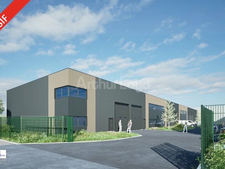 Location local d''activites 1375 m² divisibles à partir de 207 m²