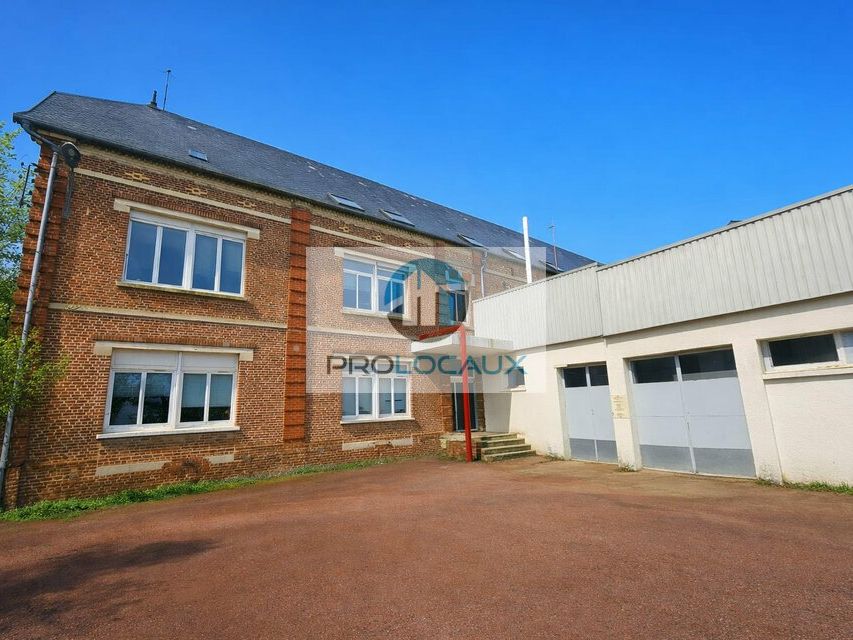 Vente local d''activites 10650 m² non divisibles