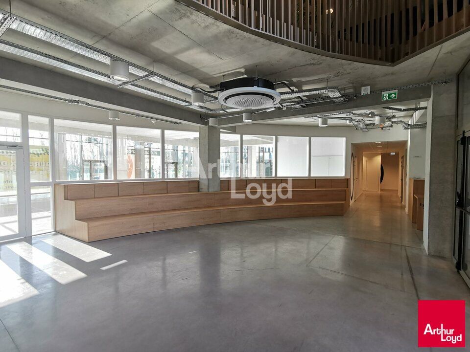 VIA SILVA - BUREAUX A LOUER - IMMEUBLE PREMIUM