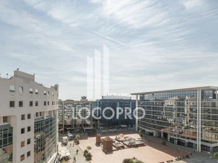 Vente bureaux 82 m² non divisibles