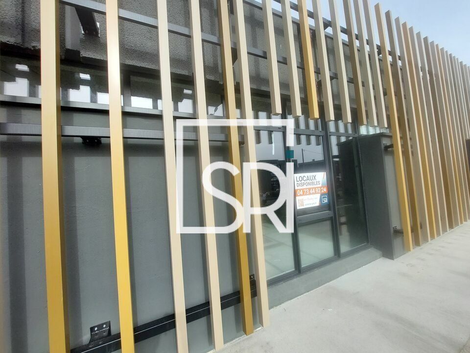 Location bureaux 380.61 m² non divisibles