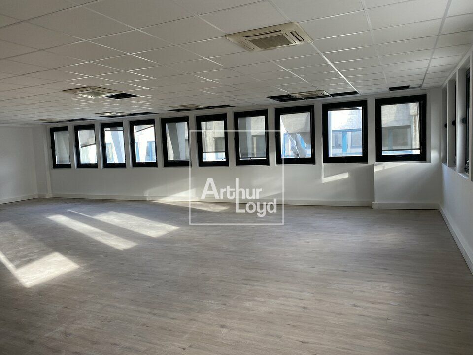 EVRY COURCOURONNES - ENTREPÔT A LOUER