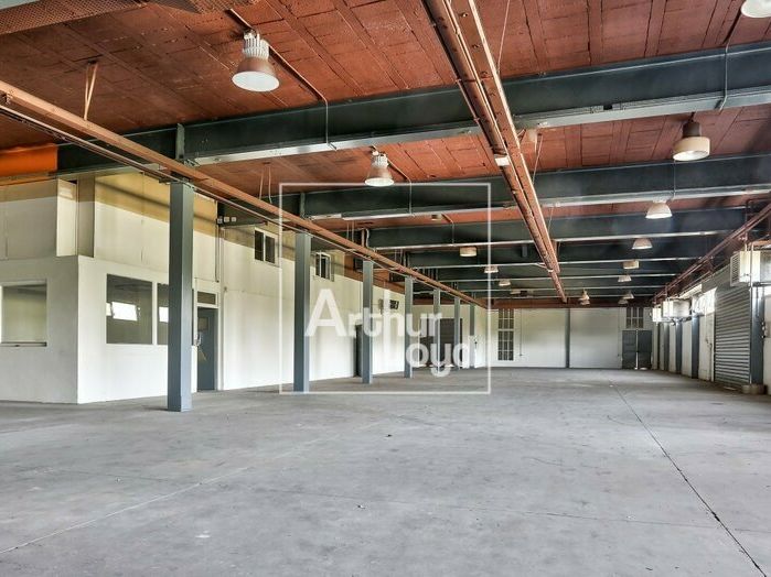 A louer locaux - CHILLY MAZARIN