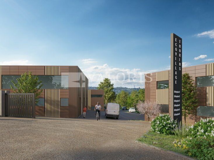 1733.06 m² pour ce local d'activites en vente à Thurins