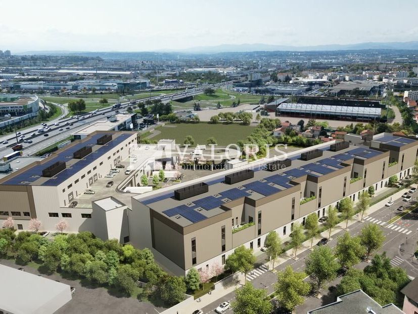 Location local d''activites 12531.21 m² divisibles à partir de 1218.64 m²