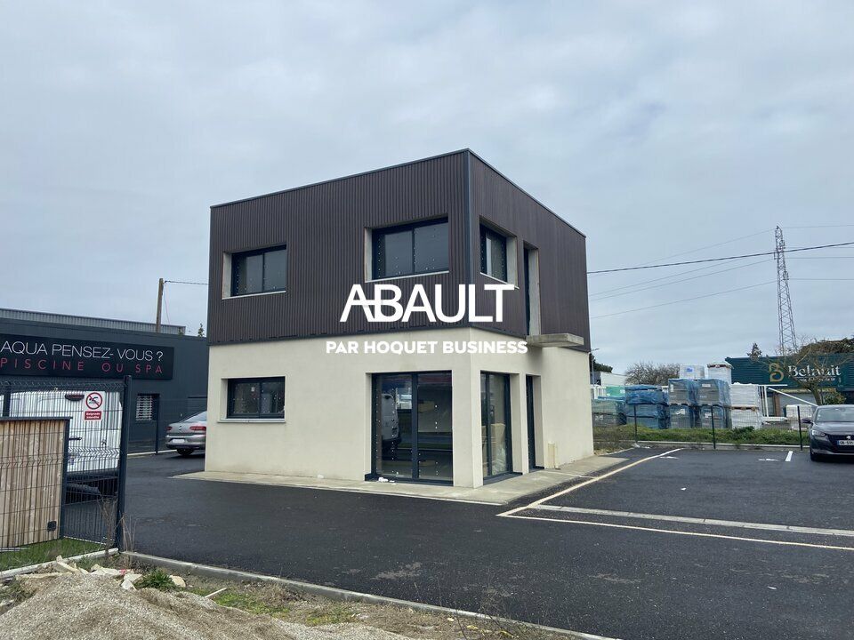 Location local commercial 84 m² non divisibles