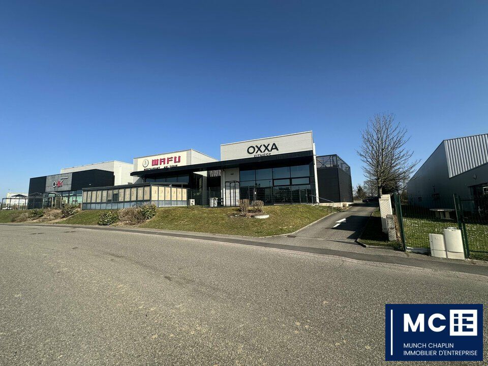 Location local commercial 440 m² non divisibles