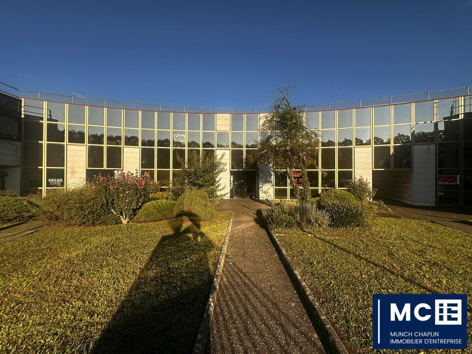 Vente bureaux 177 m² non divisibles