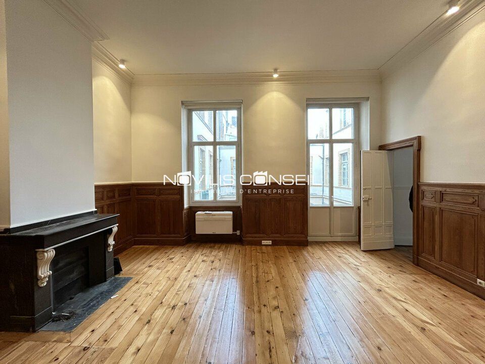 Location bureau - 65 m²