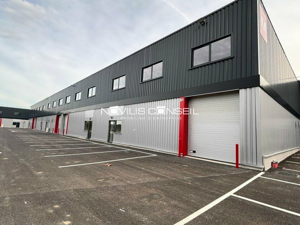 Location local d''activites 359 m² non divisibles