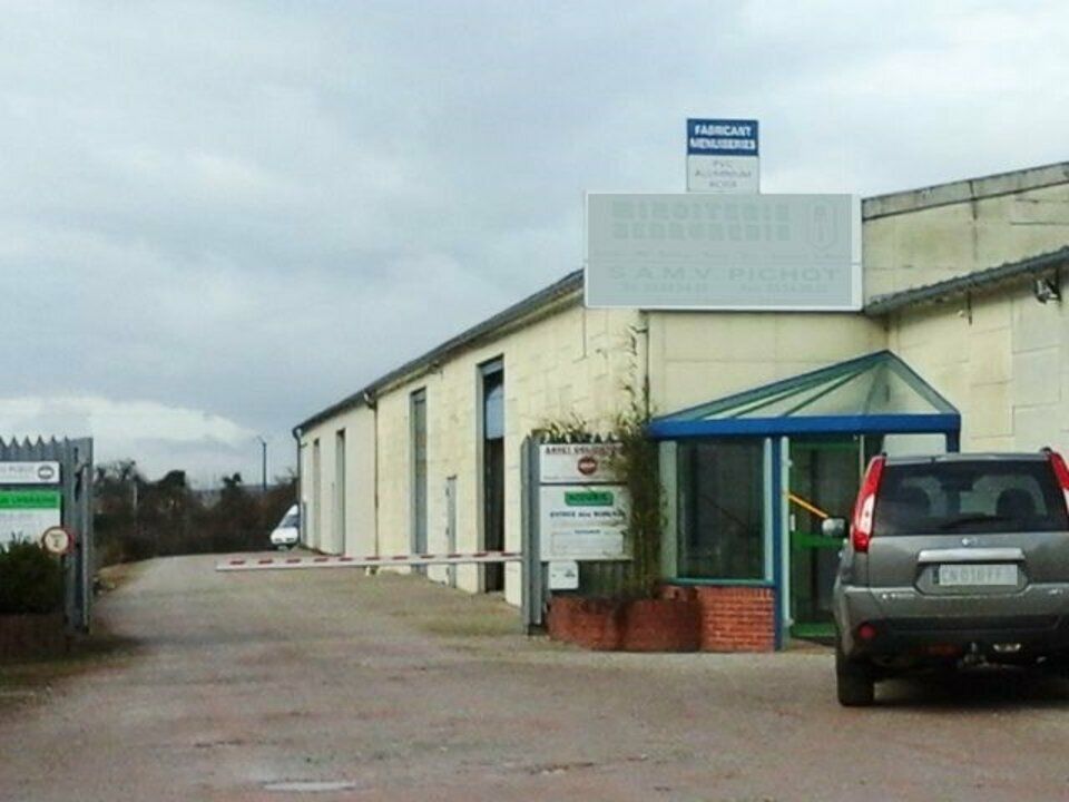 Location local d''activites 1000 m² non divisibles