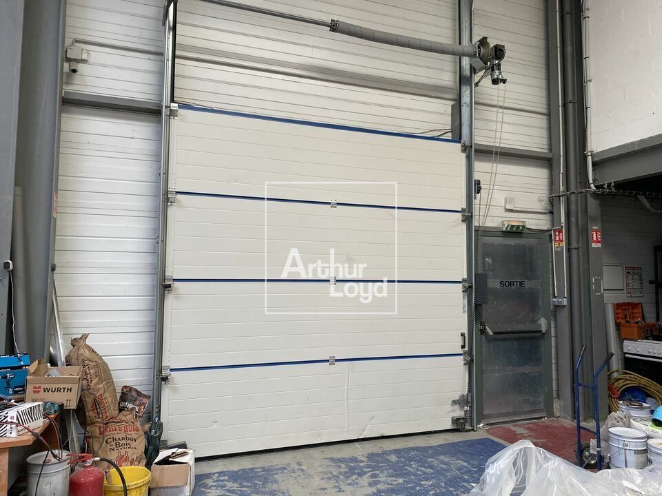 Bâtiment indépendant à louer - GRIGNY