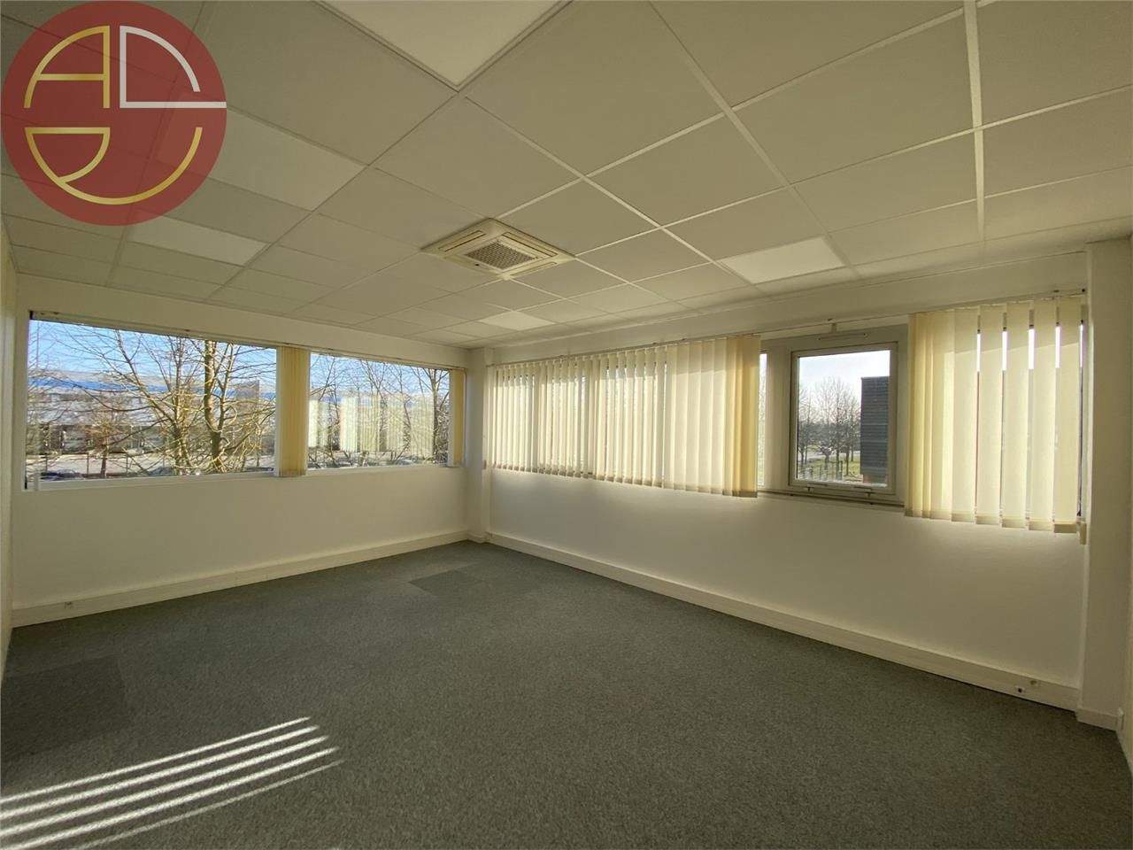 Location bureaux 600 m² à CASTELNAU D''ESTRETEFONDS