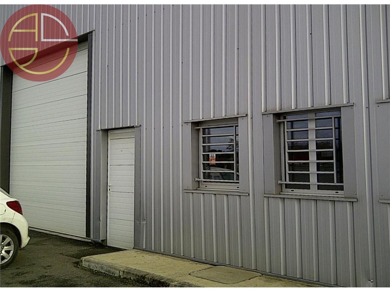 Location local 275 m² à TOURNEFEUILLE