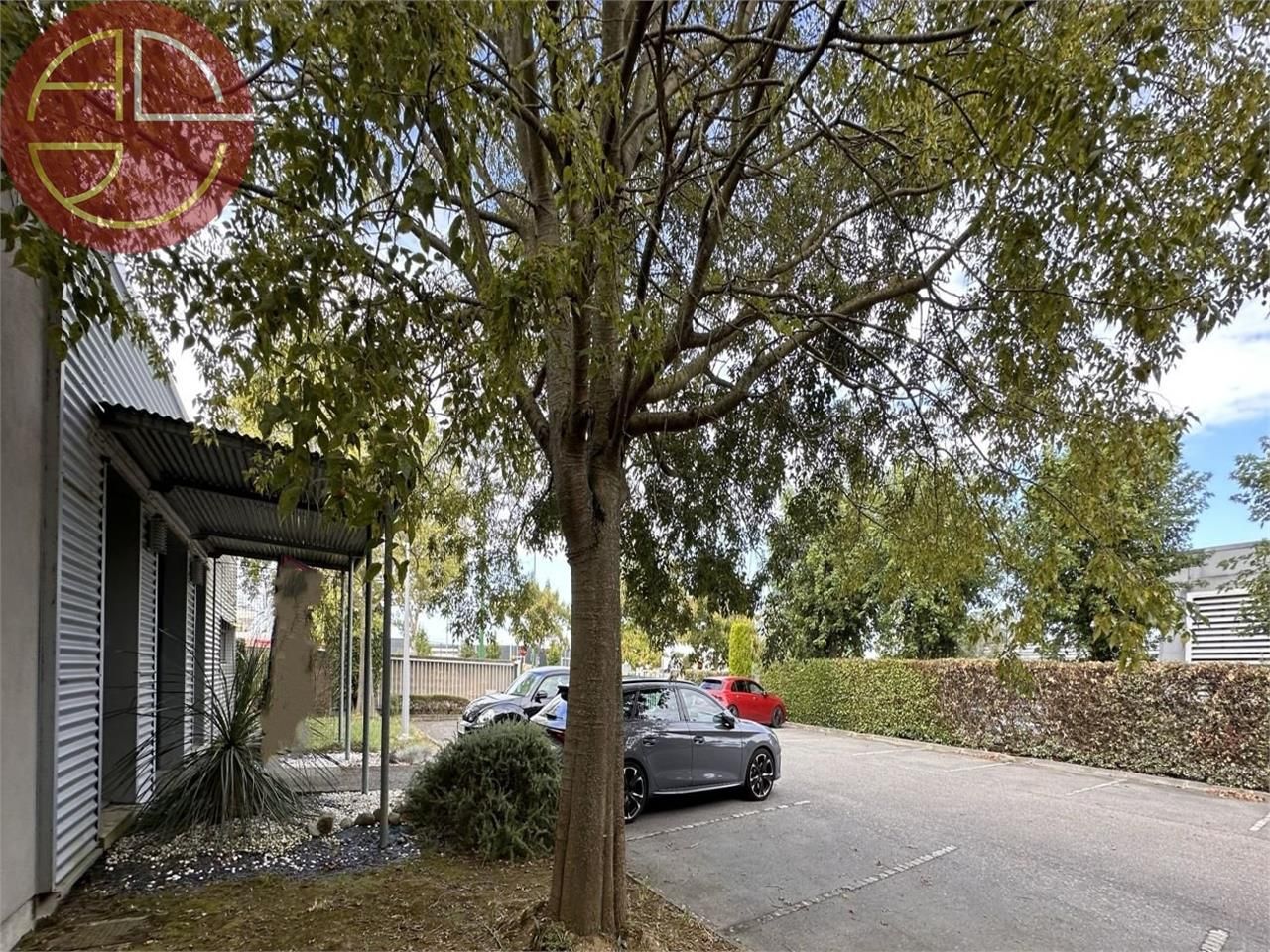 Location local commercial 80 m² à CUGNAUX