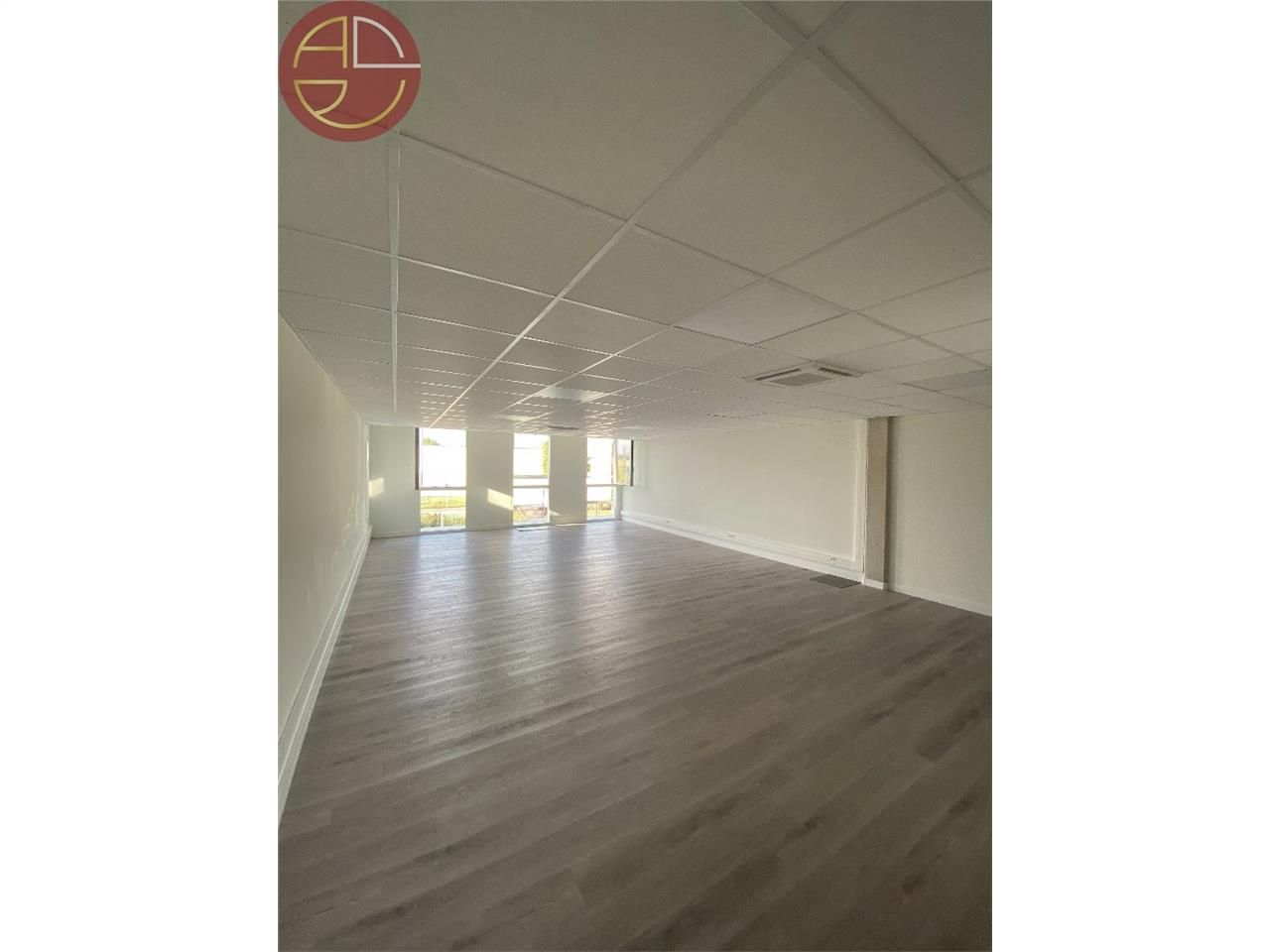 Location bureaux 80 m² à PORTET-SUR-GARONNE