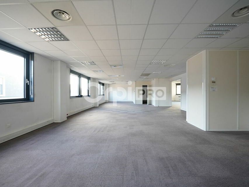 Location bureaux 549 m² divisibles à partir de 60 m²