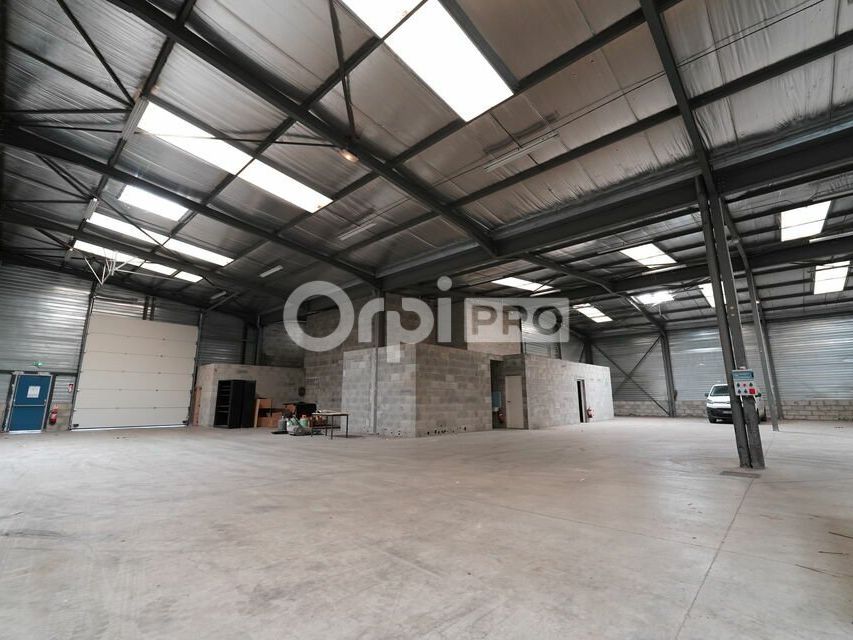 Vente local d''activites 941 m² non divisibles