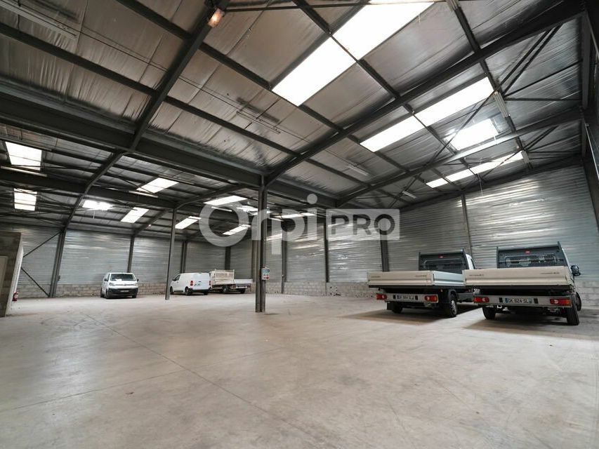 BÂTIMENT A VENDRE - 941 m² - CHARVIEU CHAVAGNEUX