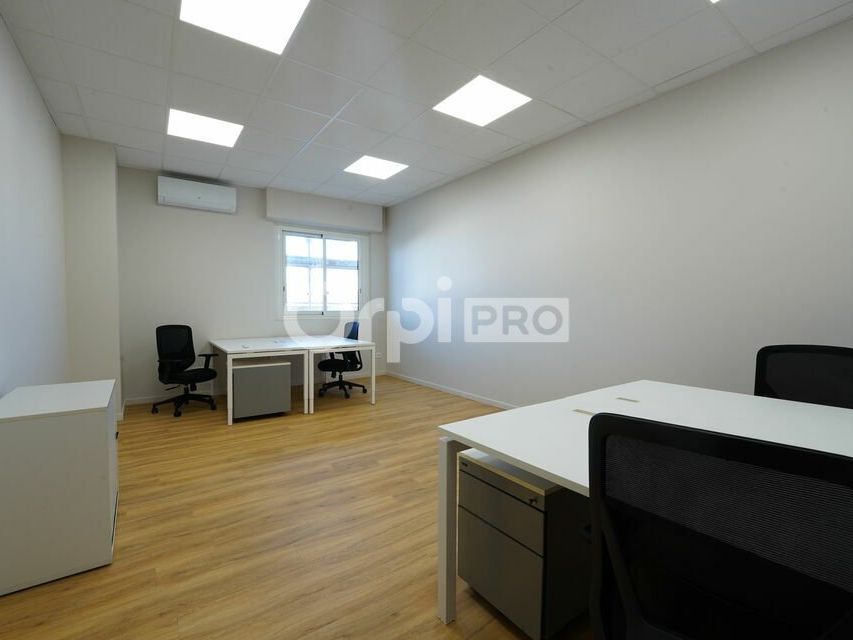 Location bureaux 42.04 m² non divisibles