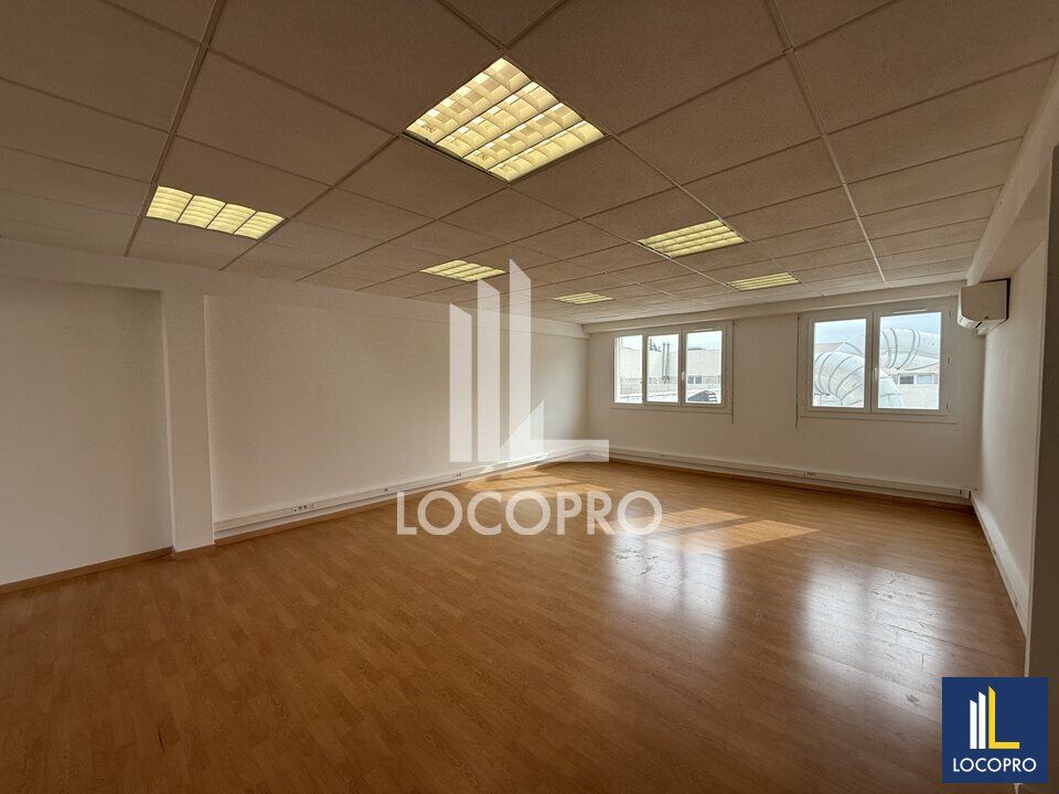 Location bureaux 73 m² non divisibles