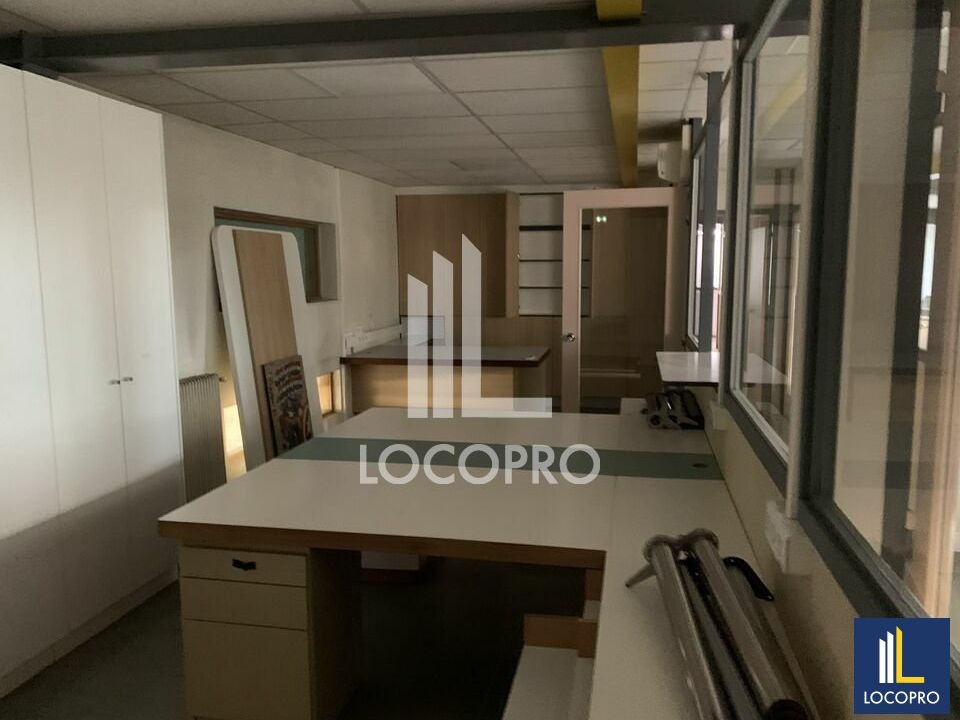 Location bureau - 270 m²