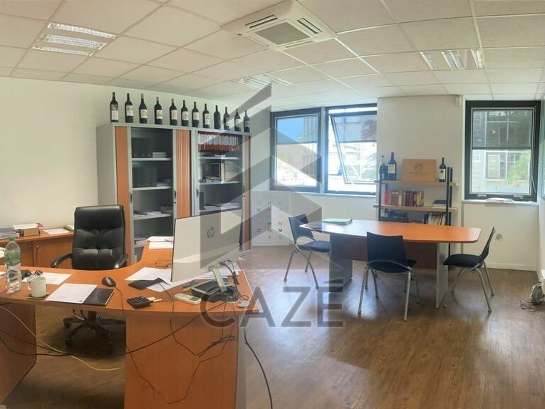 Location bureaux 170 m² non divisibles