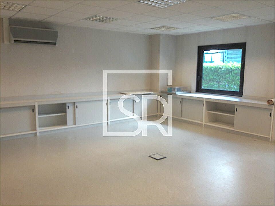 LOCATION BUREAUX 328 m² - QUARTIER LE BREZET - 63000 CLERMONT-FERRAND 