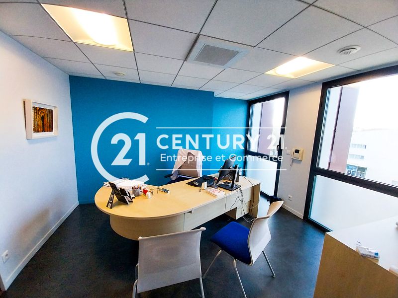 A vendre bureaux 136 m² à ST NAZAIRE